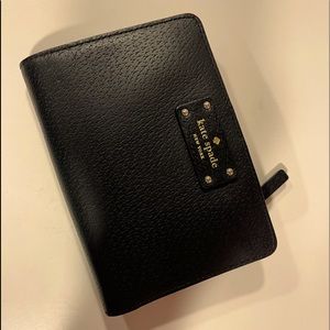 Kate Spade Wallet. Like new condition!
